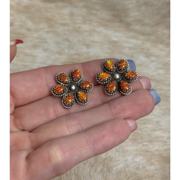 Native American Sterling Silver Orange Opal Flower Cluster Post Stud Earrings - Picture 12 of 13
